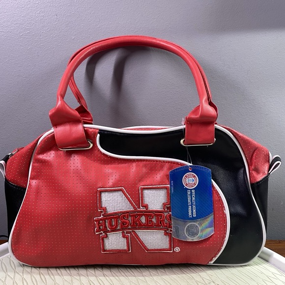 Authentic Red Nebraska Huskers Women Per-fect Bowler Bag Purse NCAAP 7x11x5" NWT - Picture 1 of 12
